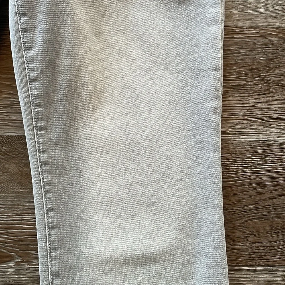 Charter Club Jeans Women’s Size 4P Lexington Straight Light Gray Denim - Picture 10 of 14